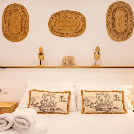 Isg Triana Estudio 2 Apartment *